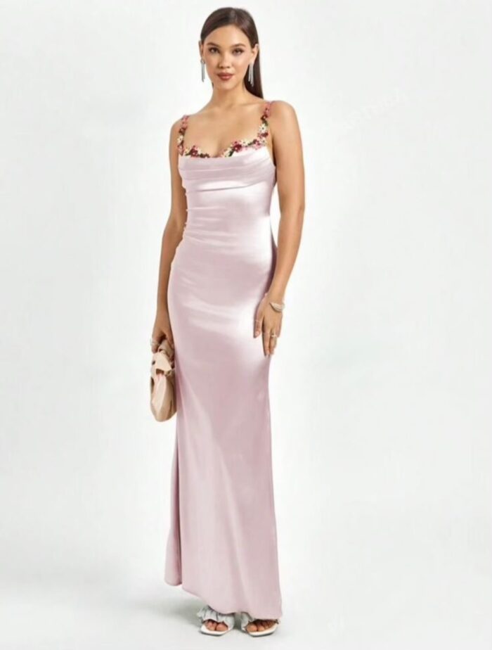 Robe longue en satin – Image 3