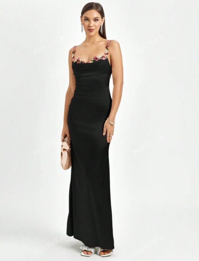 Robe longue en satin – Image 7