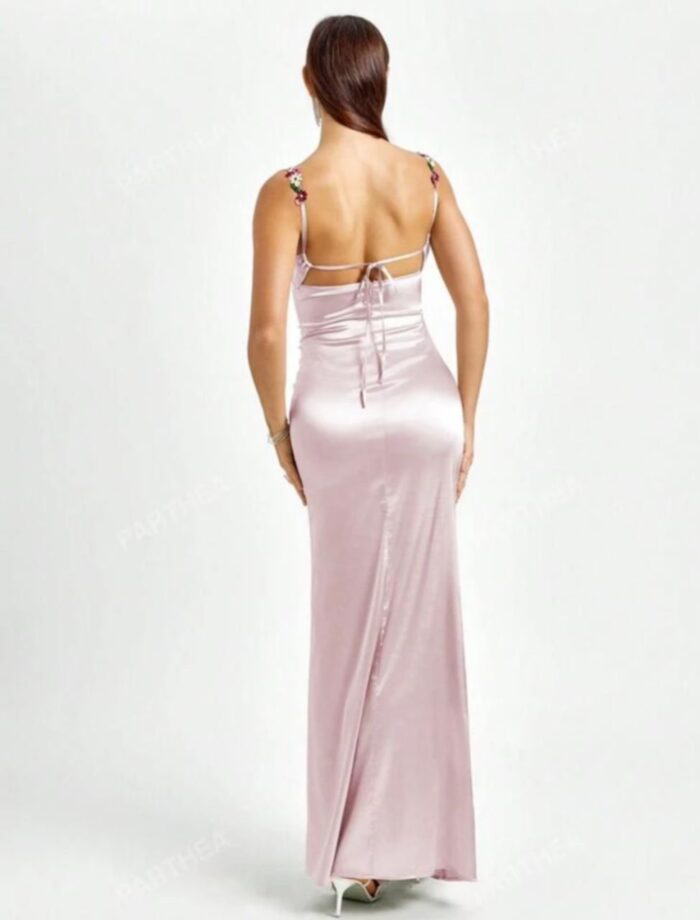 Robe longue en satin – Image 4