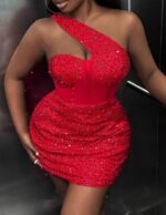 Robe à sequins asymétrique