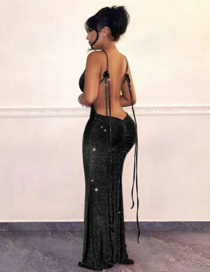 Robe dos nu à bretelles et paillettes – Image 4